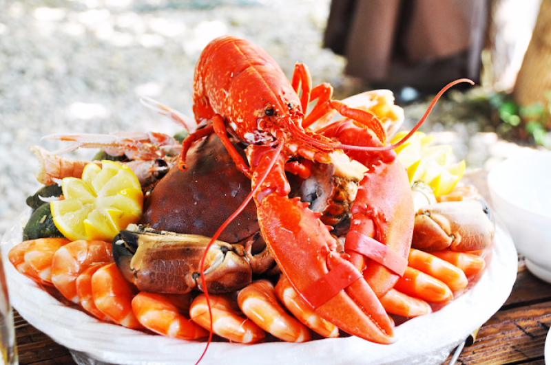 Fêtez Noël au restaurant cette année avec une vue imprenable sur le Port de Cassis